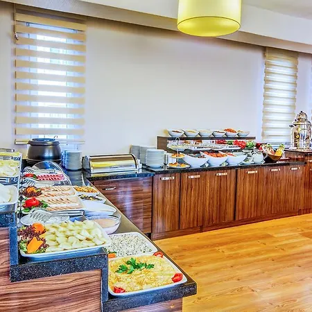 Festinn Golden Horn Hotel 4*