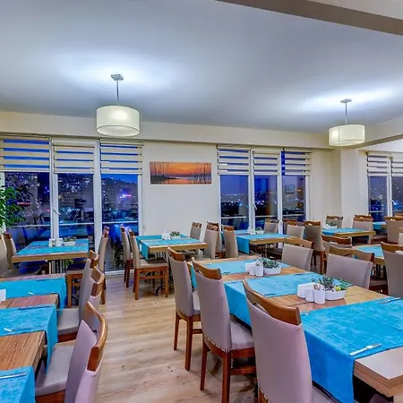 Festinn Golden Horn Szálloda 4*